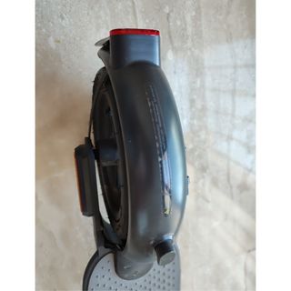 Patinete Xiaomi y casco