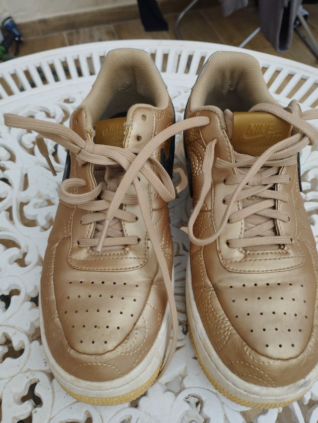 Zapatillas Nike AIR FORCE ONE, talla 38.5.