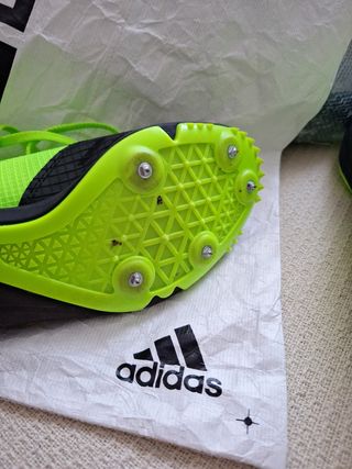 Clavos de atletismo talla 38 adidas