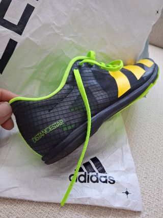 Clavos de atletismo talla 38 adidas
