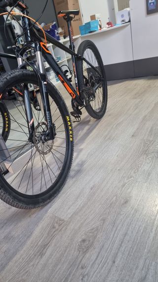 Bicicleta Scott aspect 910