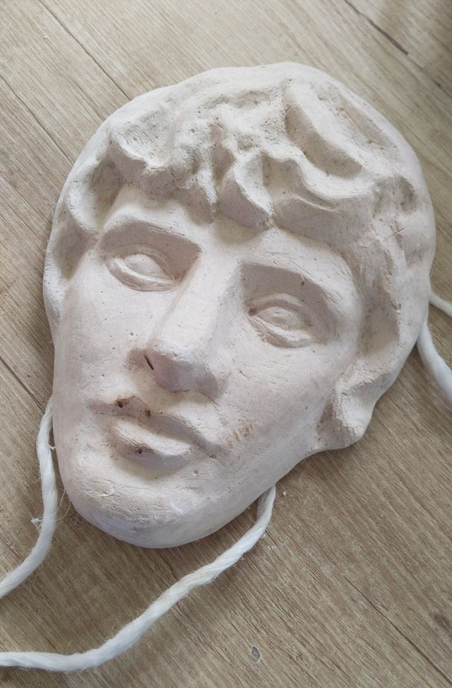 3 rostros griegos de escayola para dibujo, etc
