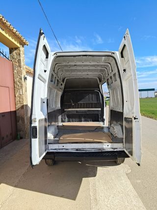 Furgoneta Ford Transit 