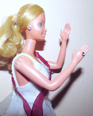 Barbie DOTW England Royal Princess Superstar 1979
