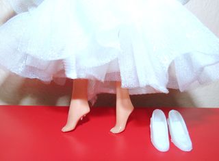Barbie DOTW England Royal Princess Superstar 1979