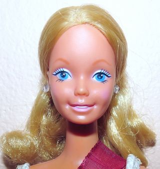 Barbie DOTW England Royal Princess Superstar 1979