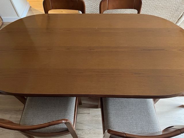 Mesa comedor de madera
