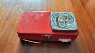 Linterna vintage roja