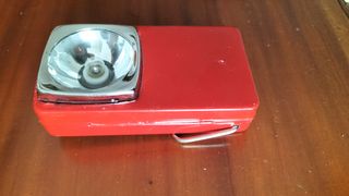 Linterna vintage roja