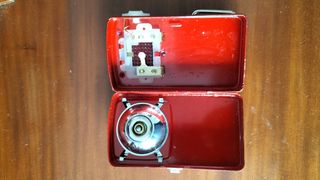 Linterna vintage roja