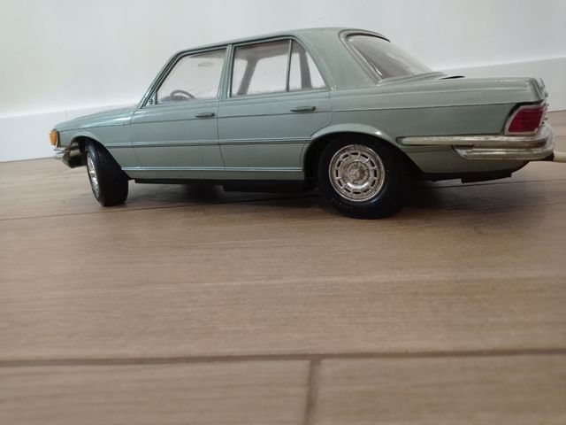 Mercedes Benz teledirigido años 70
