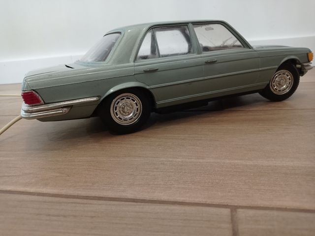 Mercedes Benz teledirigido años 70