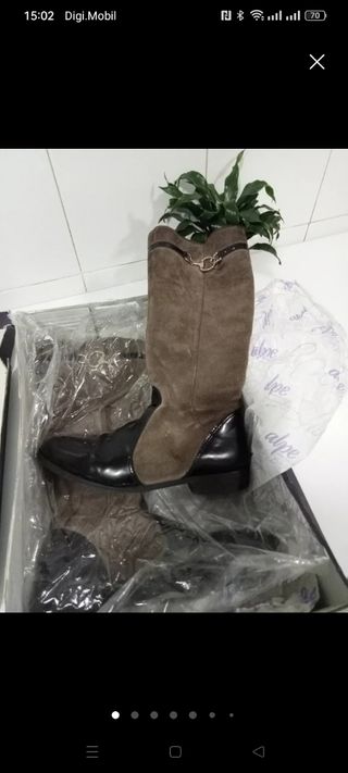 Botas altas nobuck charol Alpe 38