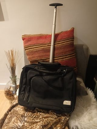 Maletín con ruedas Delsey Impecable