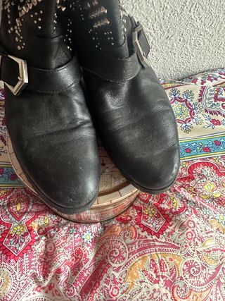 Botas Zara Woman tachuelas