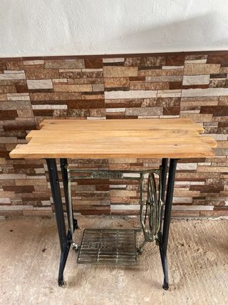 Mesa maquina de coser SINGER restaurada