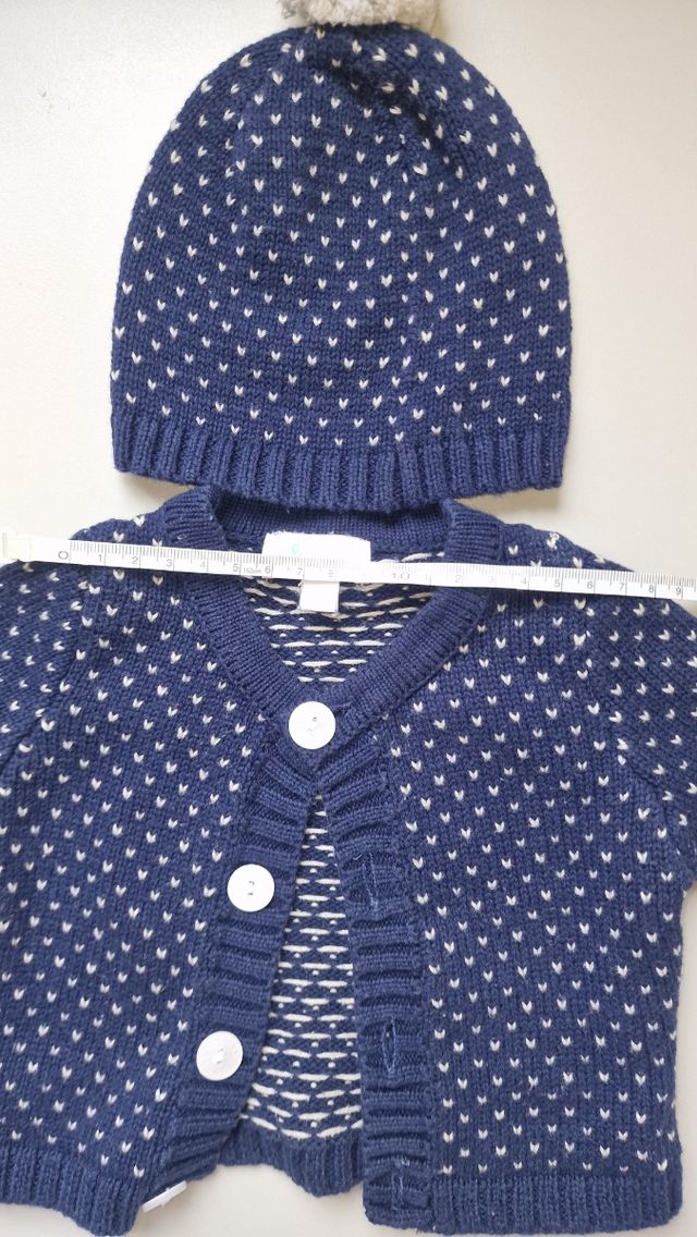 Conjunto rebeca y gorro bebe