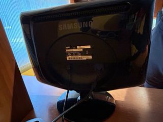 Monitor Samsung 19”