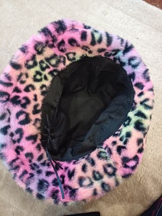 Sombrero sin uso.