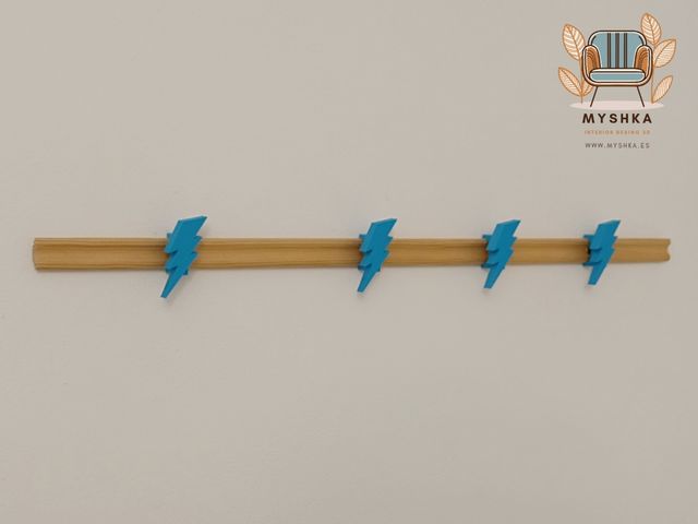 Perchero de pared en forma de rayo