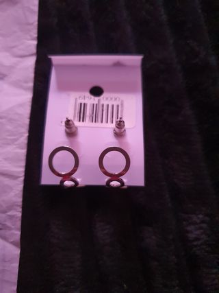 Lote de pulseras +llavero y pendientes 