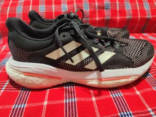 Zapatillas running Adidas mujer.