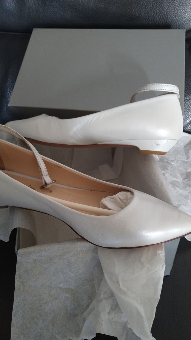 Scarpe da donna per cerimonia sposa.