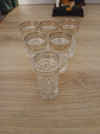 5 bicchierini da liquore vintage piu' 1