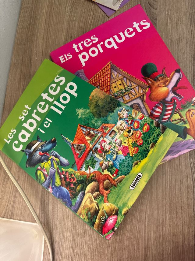 Dos cuentos: Set cabretes  tres porquets