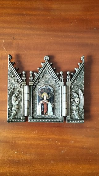 Tríptico religioso vintage de metal 