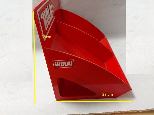 Tres expositores HOLA fashion