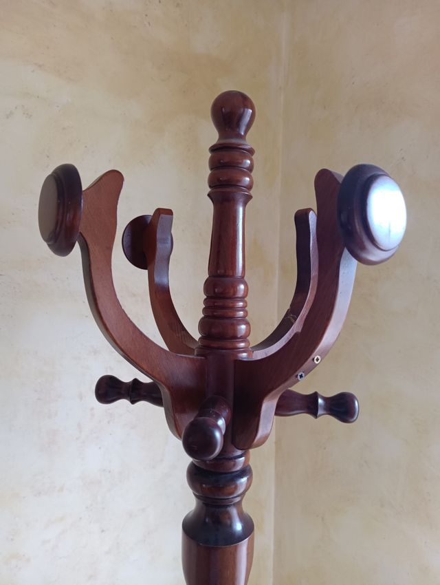 Appendiabiti in Legno a Colonna Vintage Anni ‘80