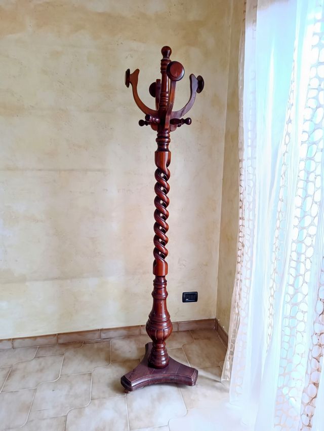 Appendiabiti in Legno a Colonna Vintage Anni ‘80