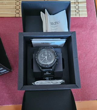 Omega x Swatch Snoopy