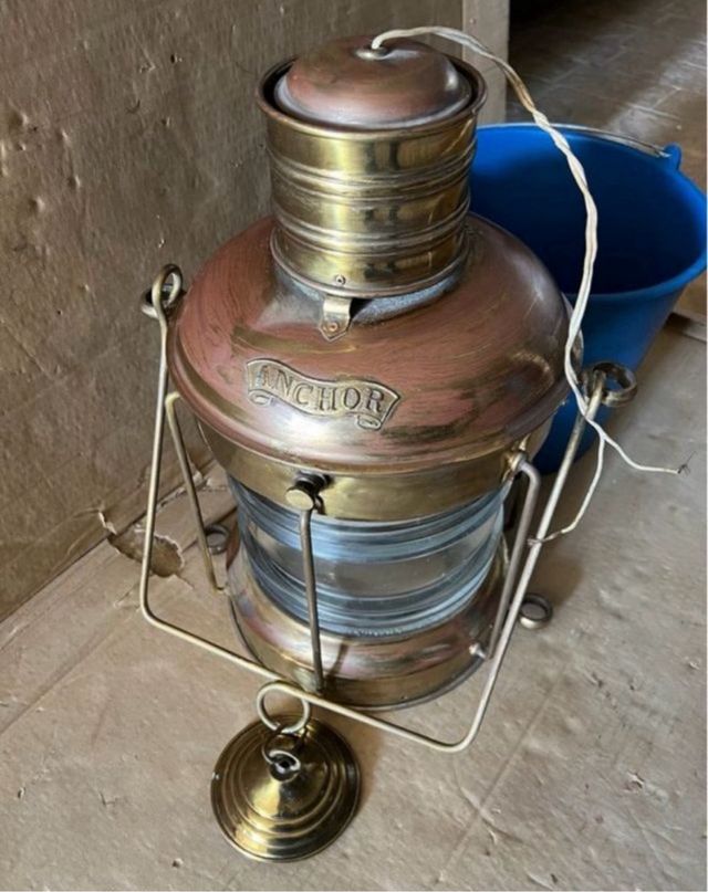 Farol bronce anchor
