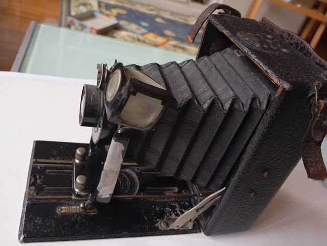 Cámara Contessa Nettel antigua