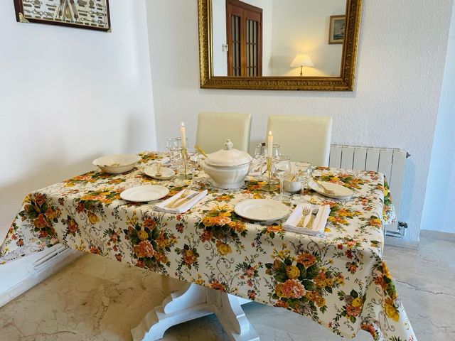 Mantel floreado nuevo a estrenar