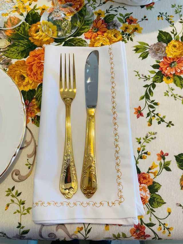 Mantel floreado nuevo a estrenar