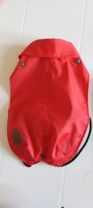 antipioggia rosso per cani taglia toy