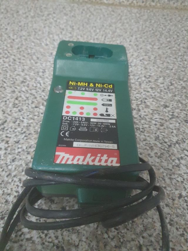 CARGADOR MAKITA