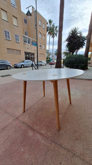 Mesa nórdica de comedor