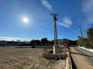 Chalet y gran terreno