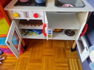 Cocinita de juguete con luces y  sonido