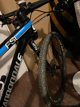 Bicicleta Cannondale de 29 Talla M Carbono 
