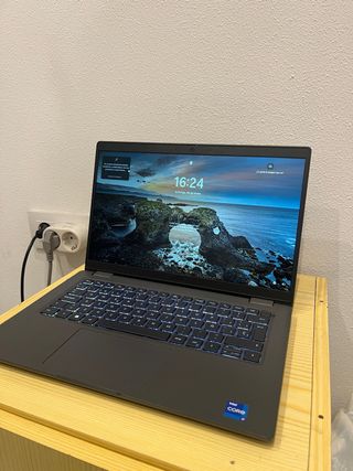 Laptop Dell Latitude 3440 i core 7 (13 gen)