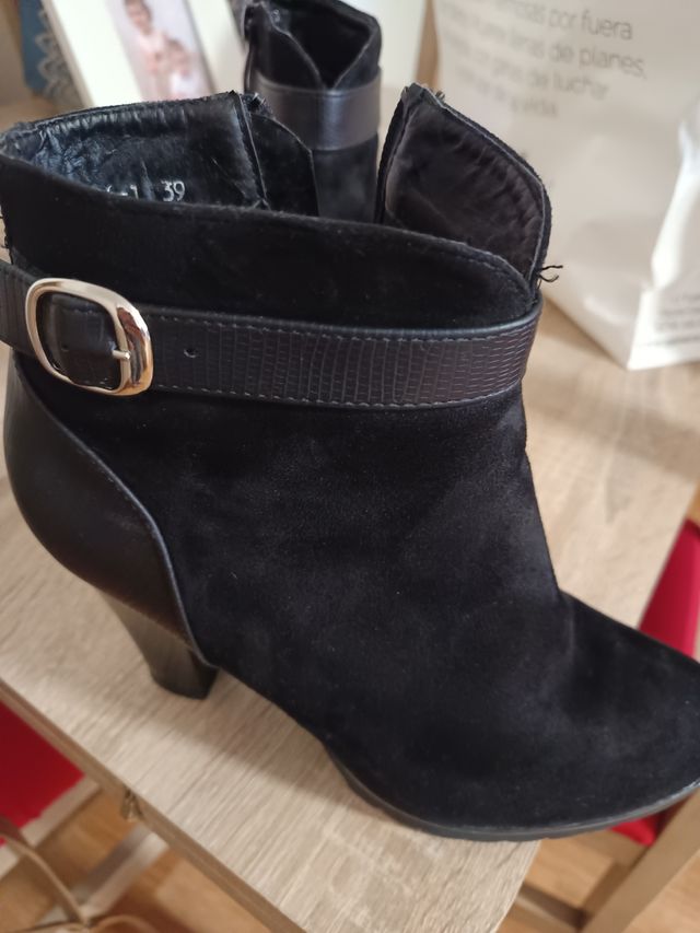 Botas negras de ante núm. 39