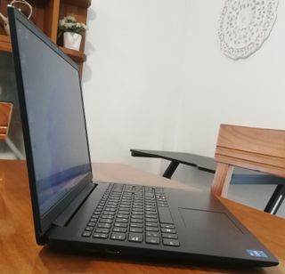Portatil Intel i5 8x4.2ghz 4/20gb ssd 512gb IRis