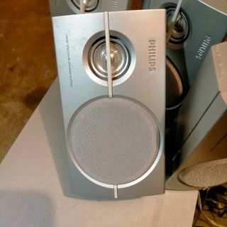 Bass reflex Philips subwoofer