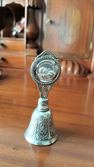 Campanilla metal plateado 
