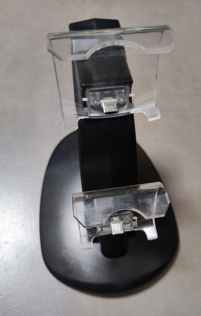 Cargador de mandos PlayStation 4